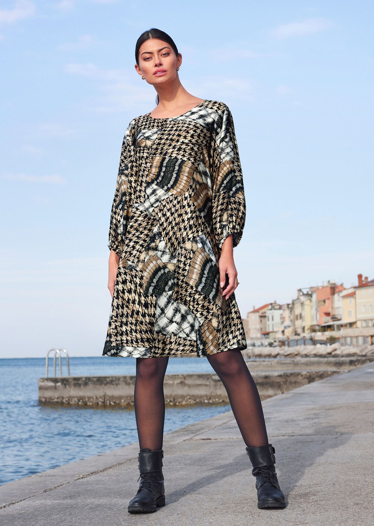 Bedrucktes Kleid in modischer A-Linie