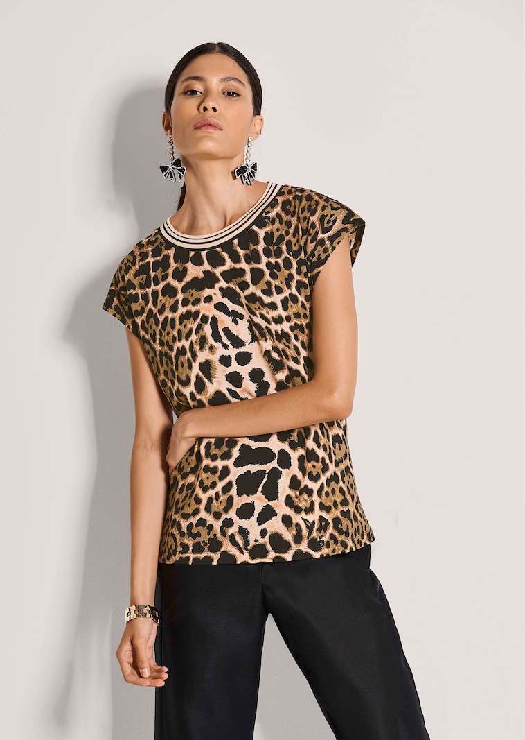 Shirt mit Leo-Print und Kontrastblende