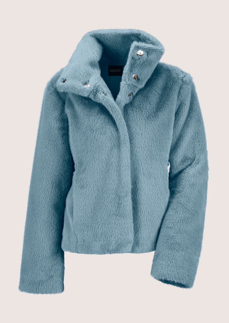 Modische Kurzjacke aus Webpelz