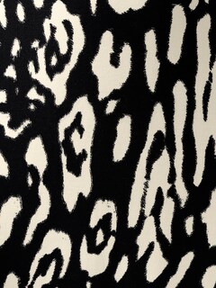 Robe thumbnail 6