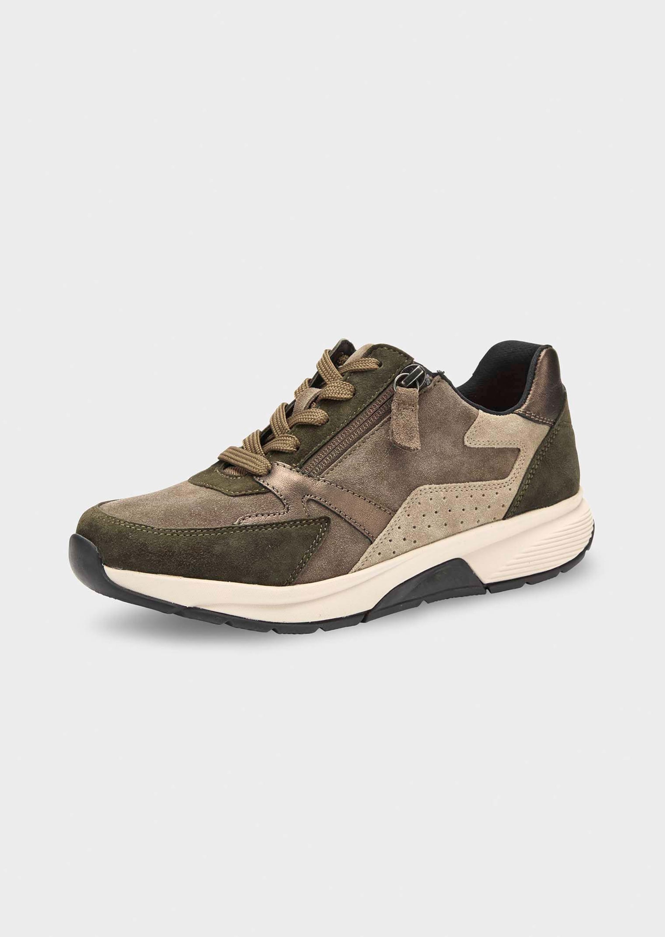 Sneaker mit Mesh-Futter