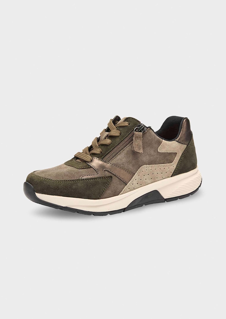 Sneaker mit Mesh-Futter