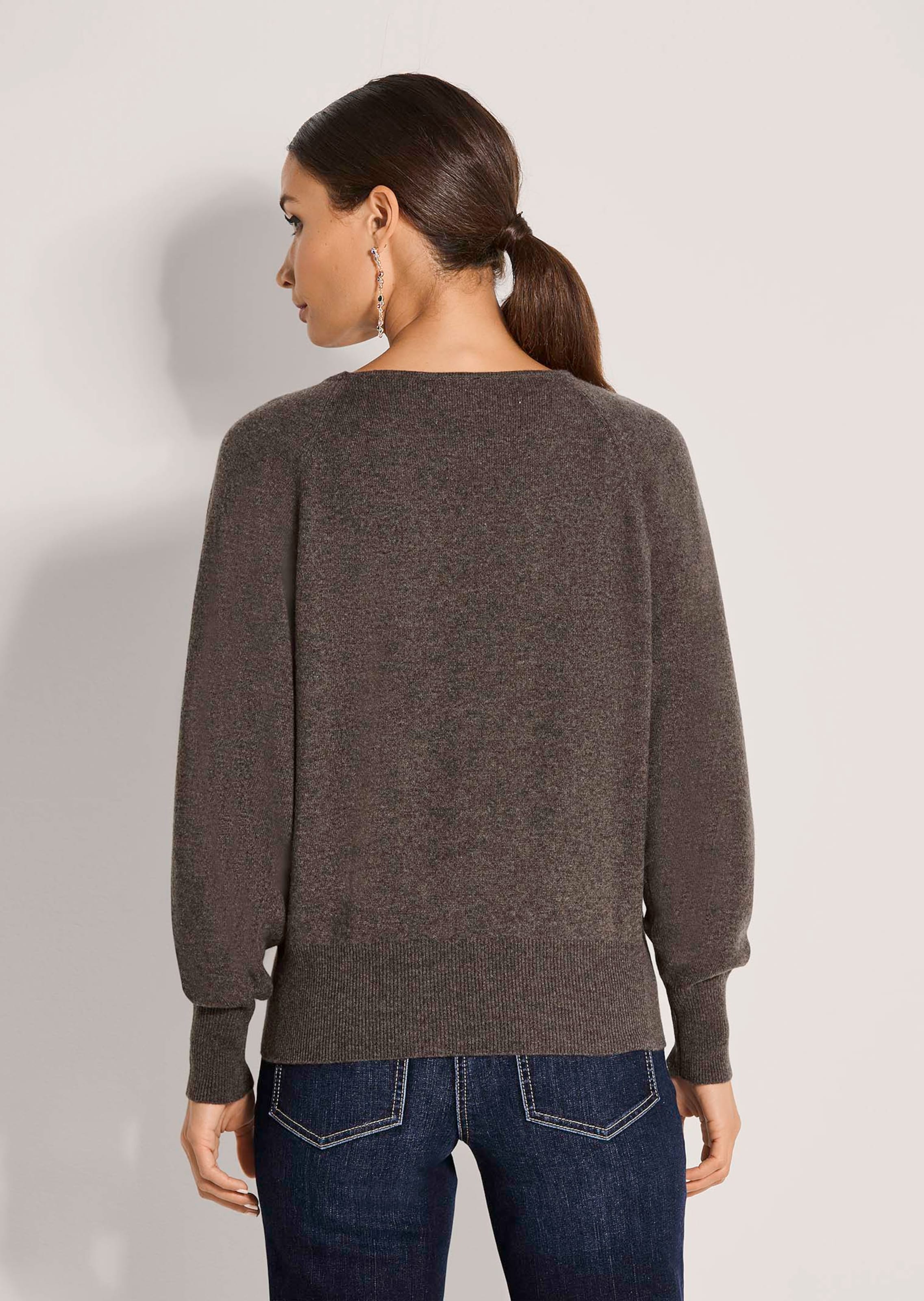 Pull en cachemire avec manches chauve-souris thumbnail 4