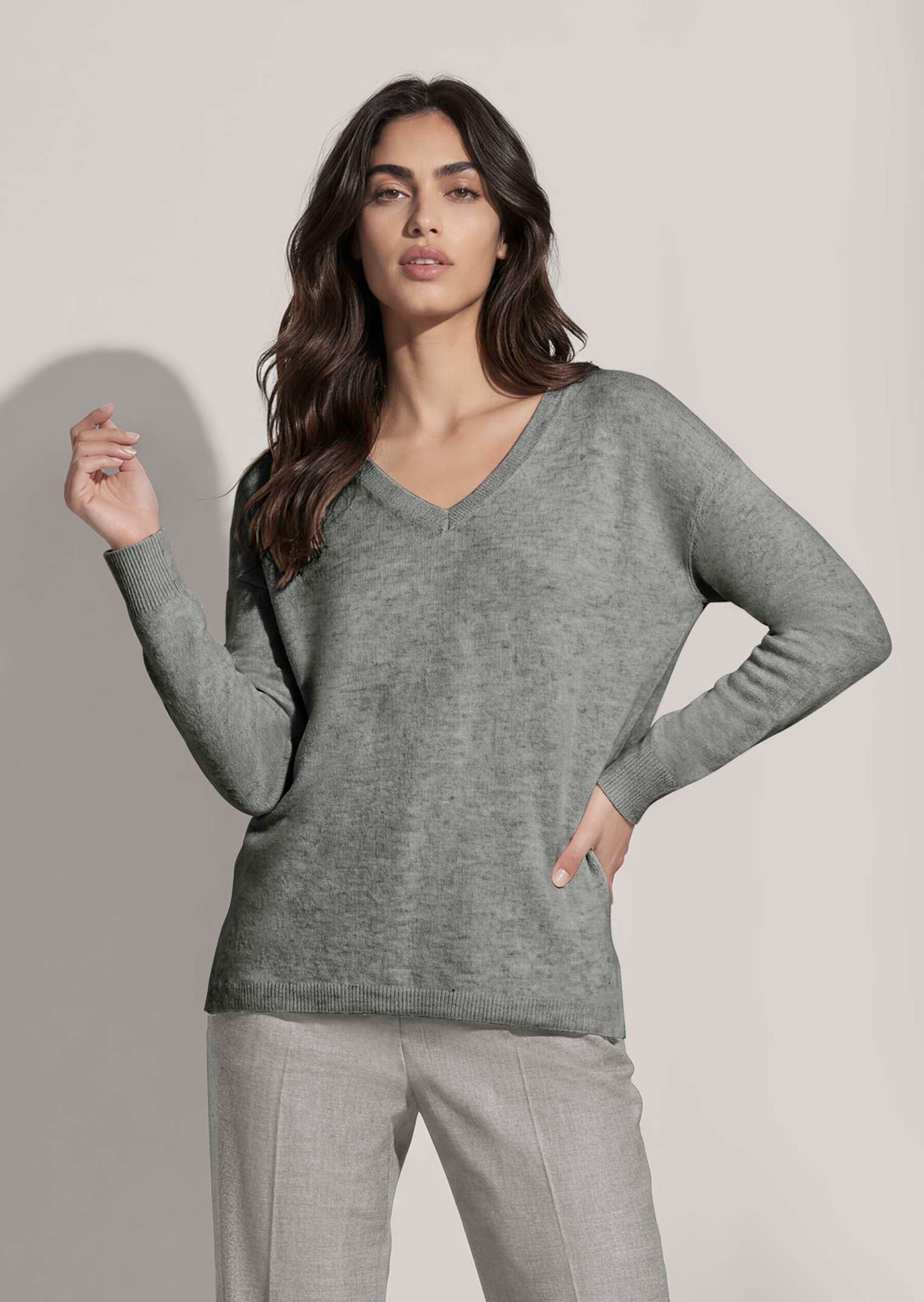 Trui met V-hals, van Good Cashmere