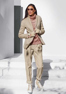 Blazer thumbnail 1