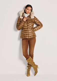 Steppjacke mit abnehmbarer Kapuze thumbnail 3