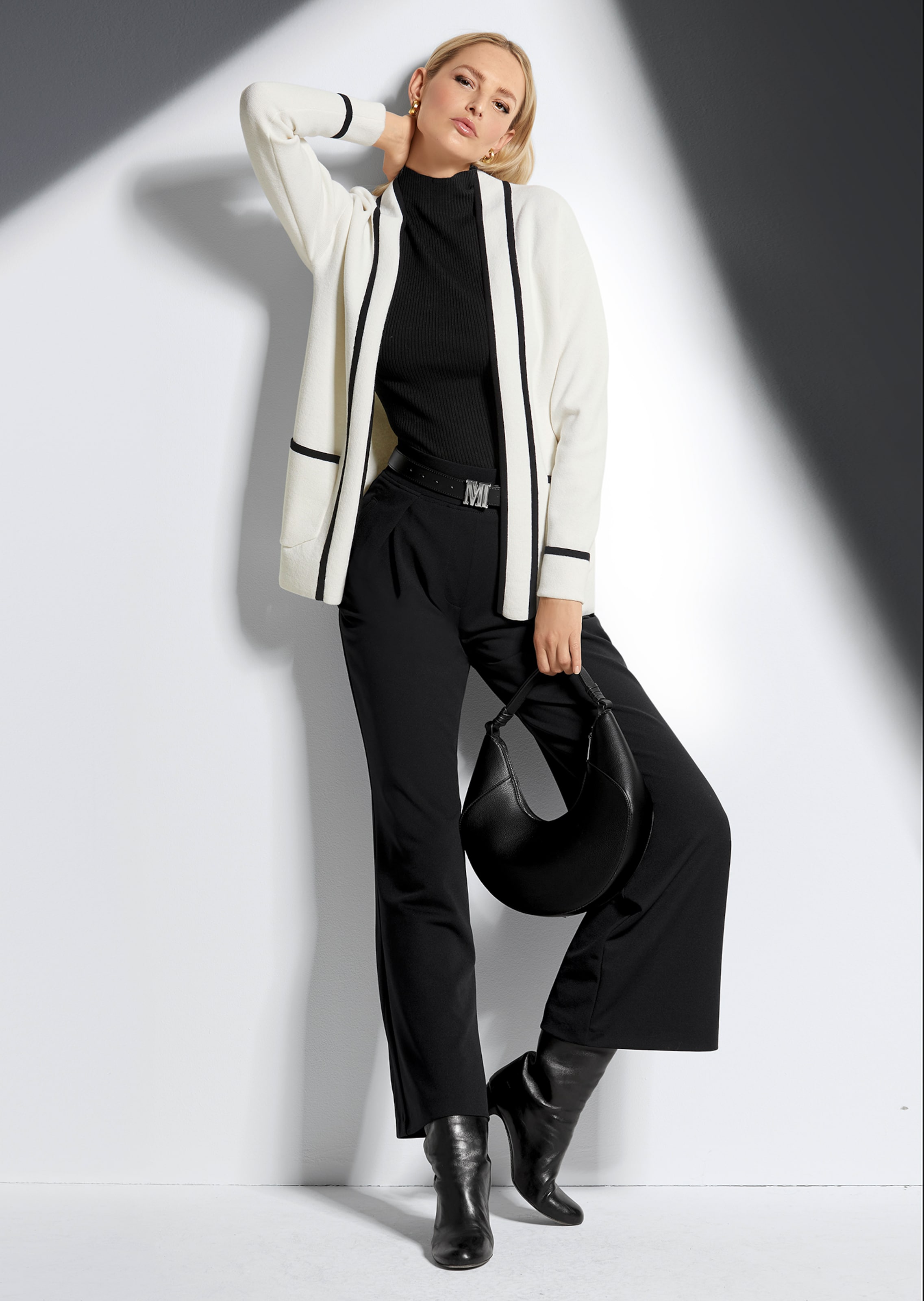 Lange Strickjacke ohne Verschluss
