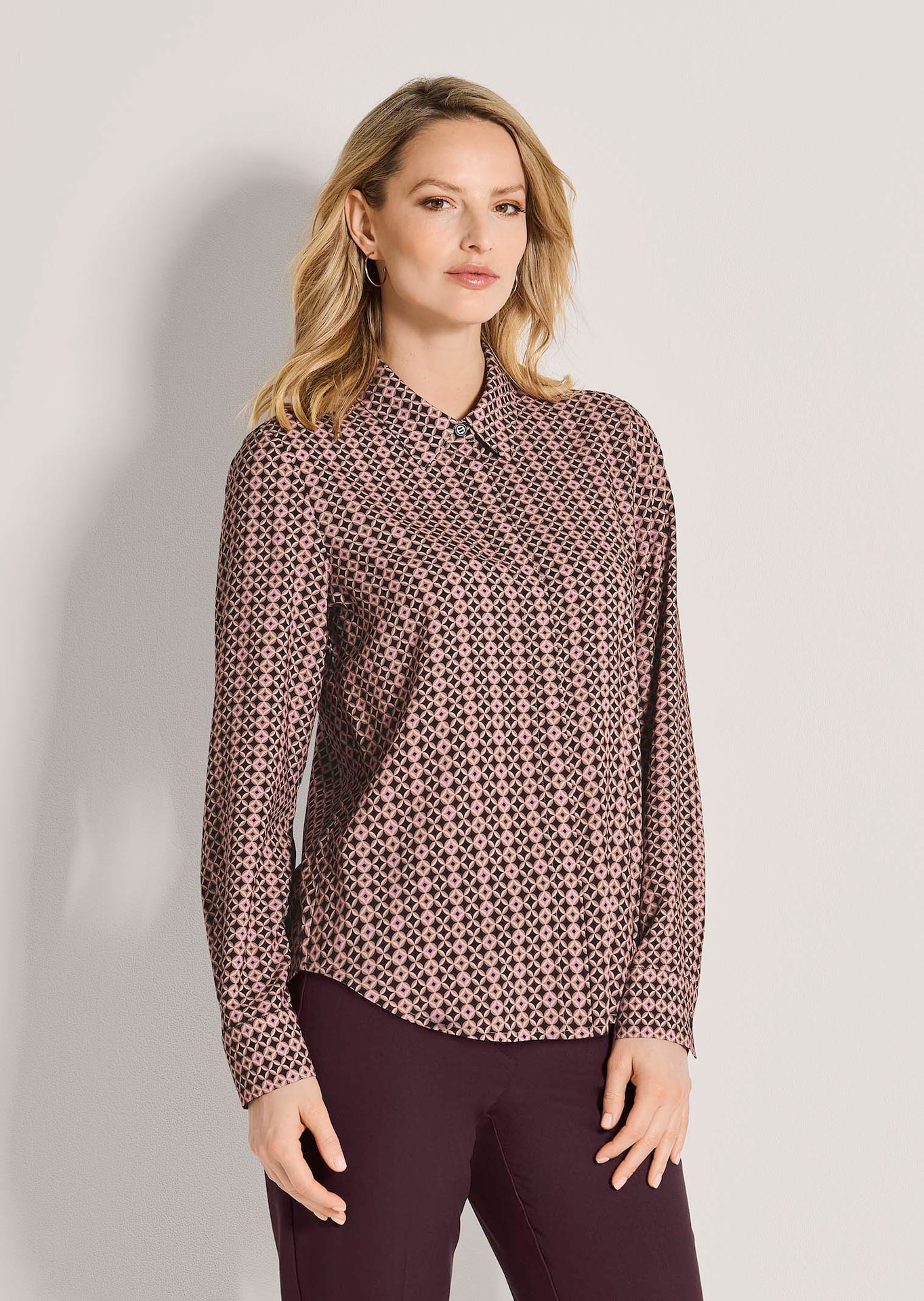 Blouse souple à motifs géométriques