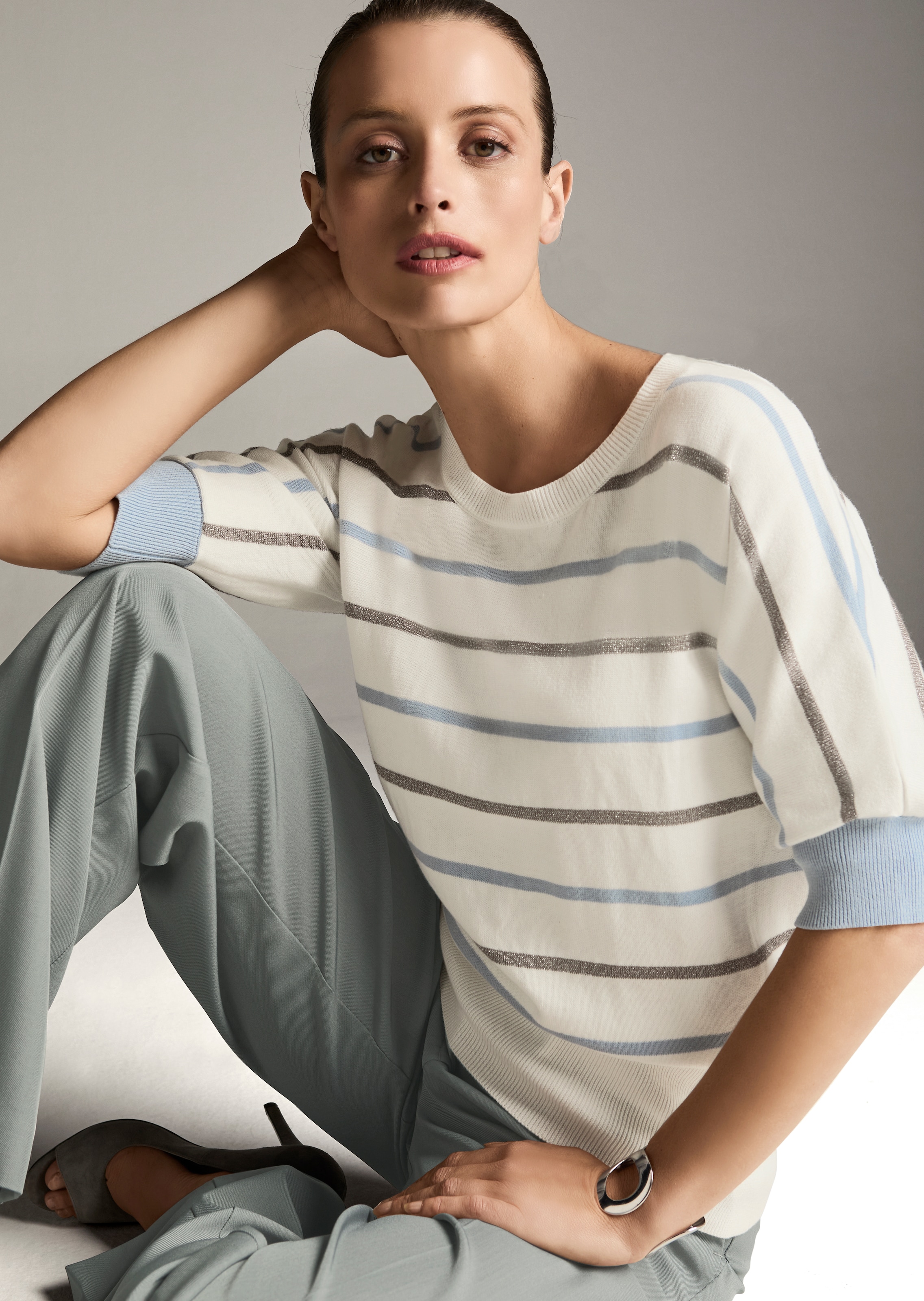 Feinstrick-Pullover mit Glanzstreifen
