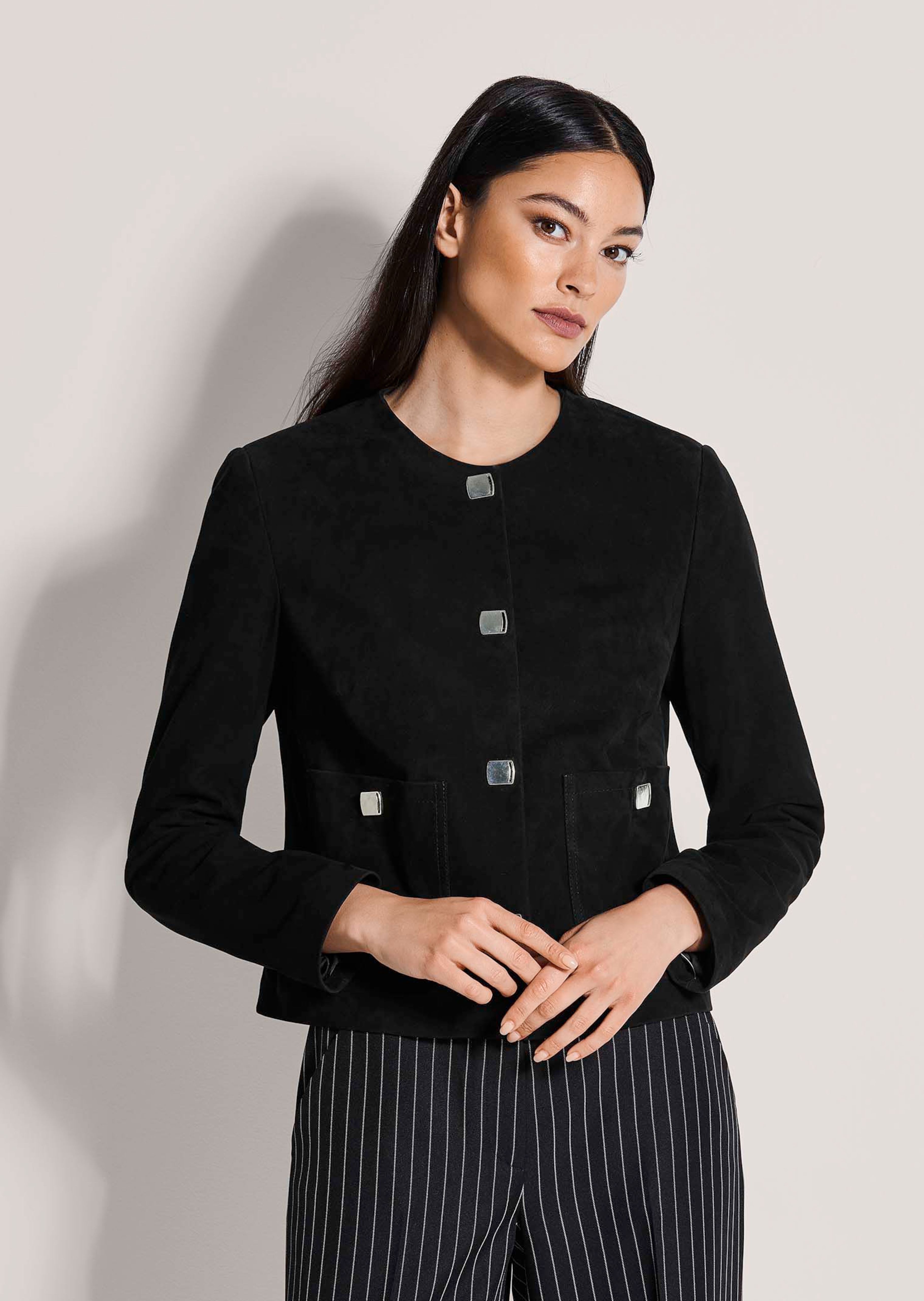 Lederjacke mit Zierknöpfen aus Ziegenvelours
