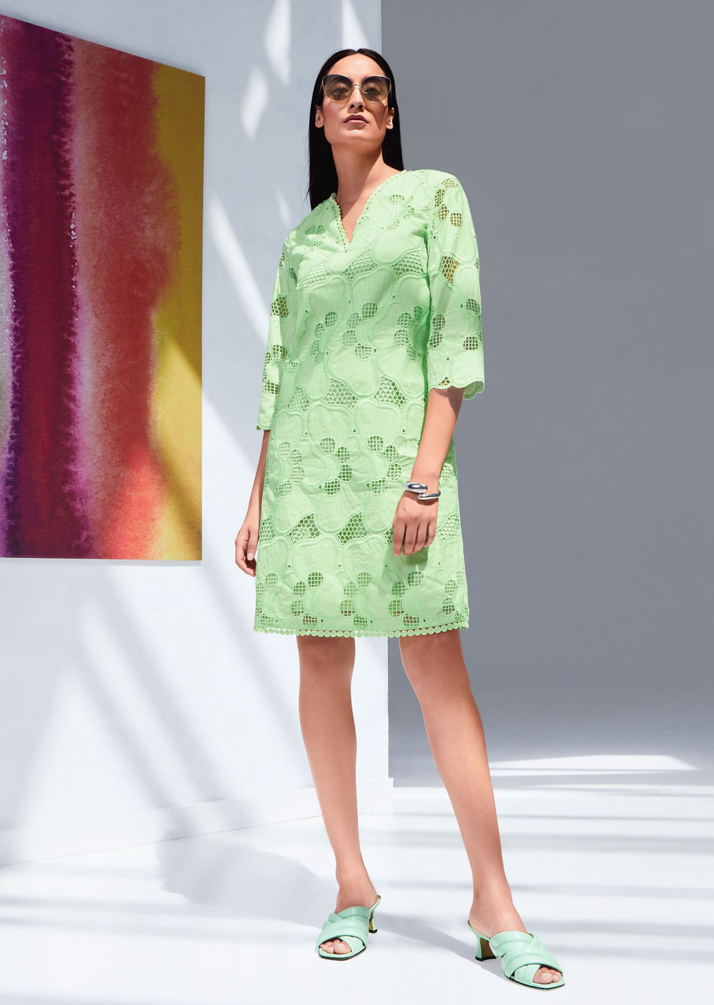 Kleid mit 3D-Spitze