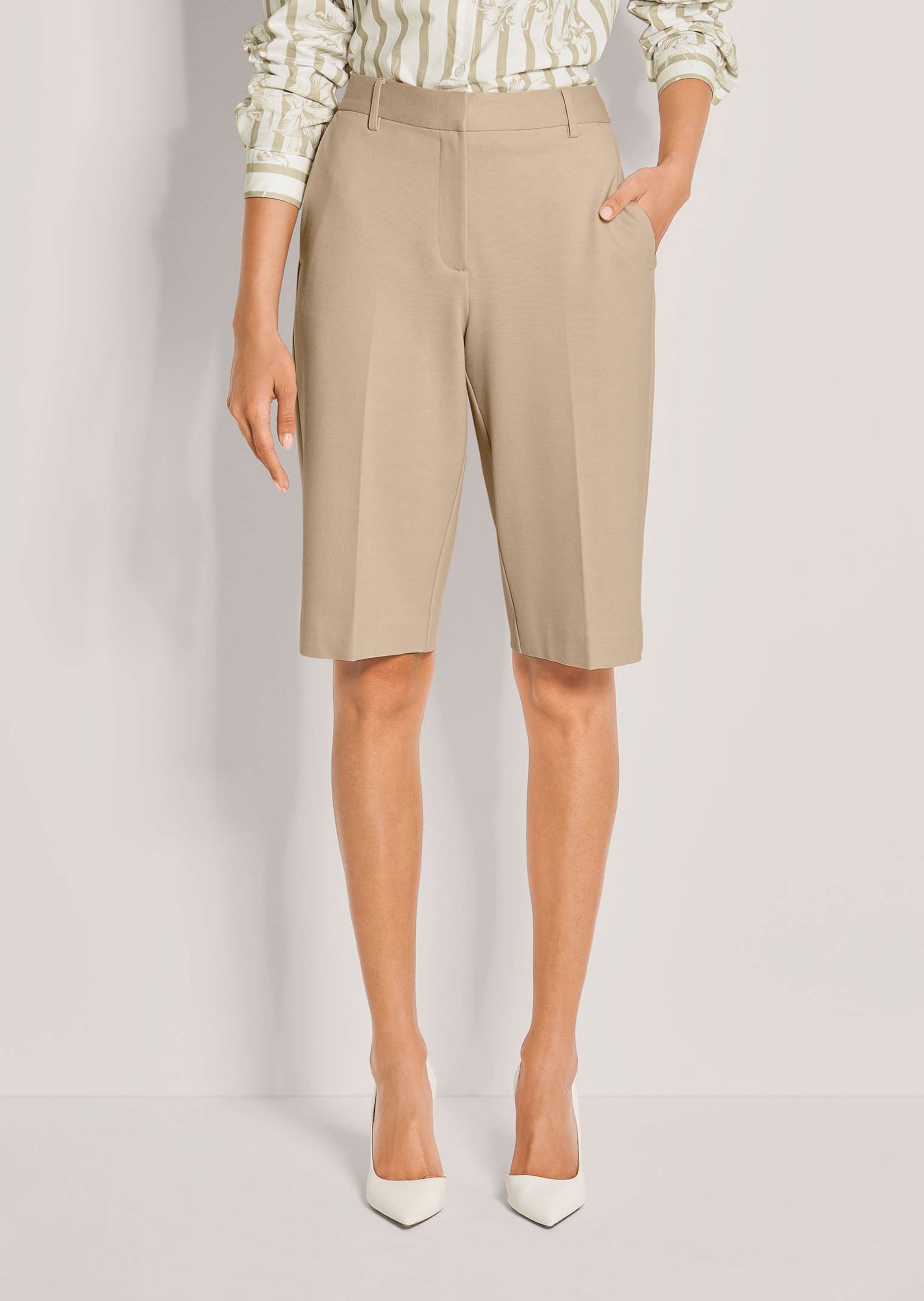 Elegante Jersey-Bermuda mit Stretch