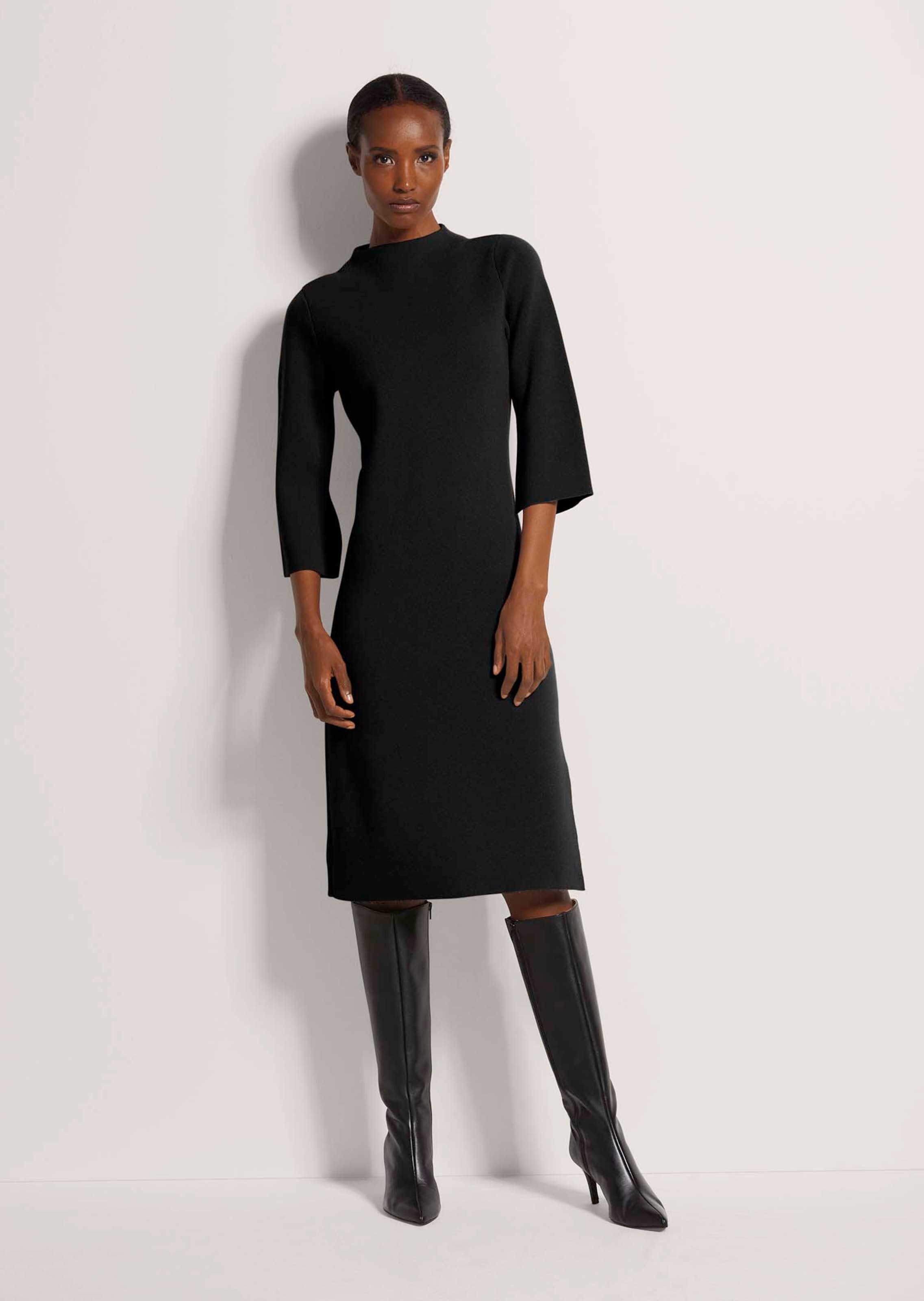 Knitted dress
