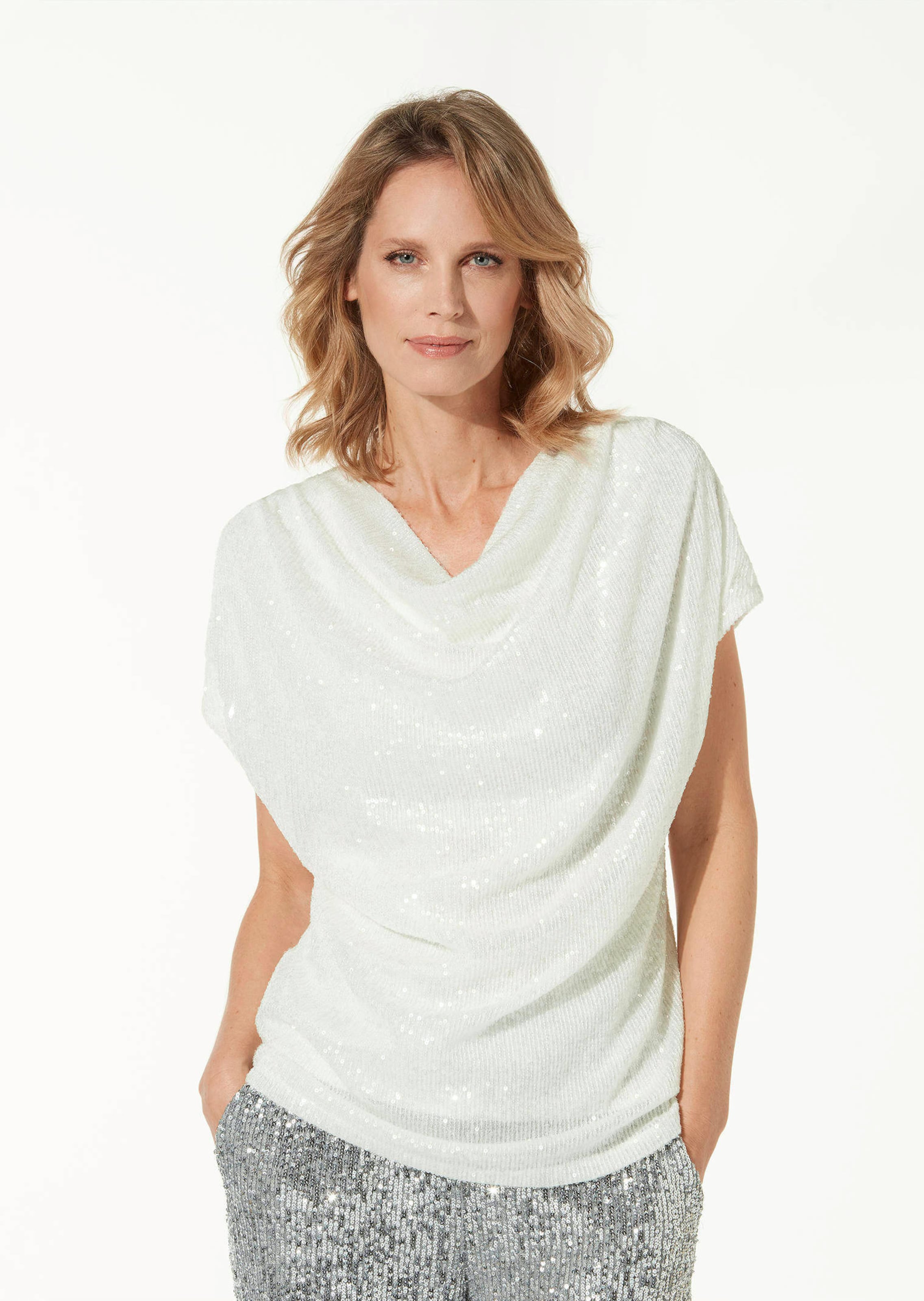 Elegantes Wasserfall-Shirt mit Pailletten