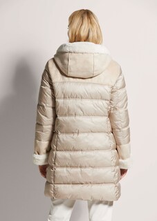 Wattierte Steppjacke mit Kapuze thumbnail 4