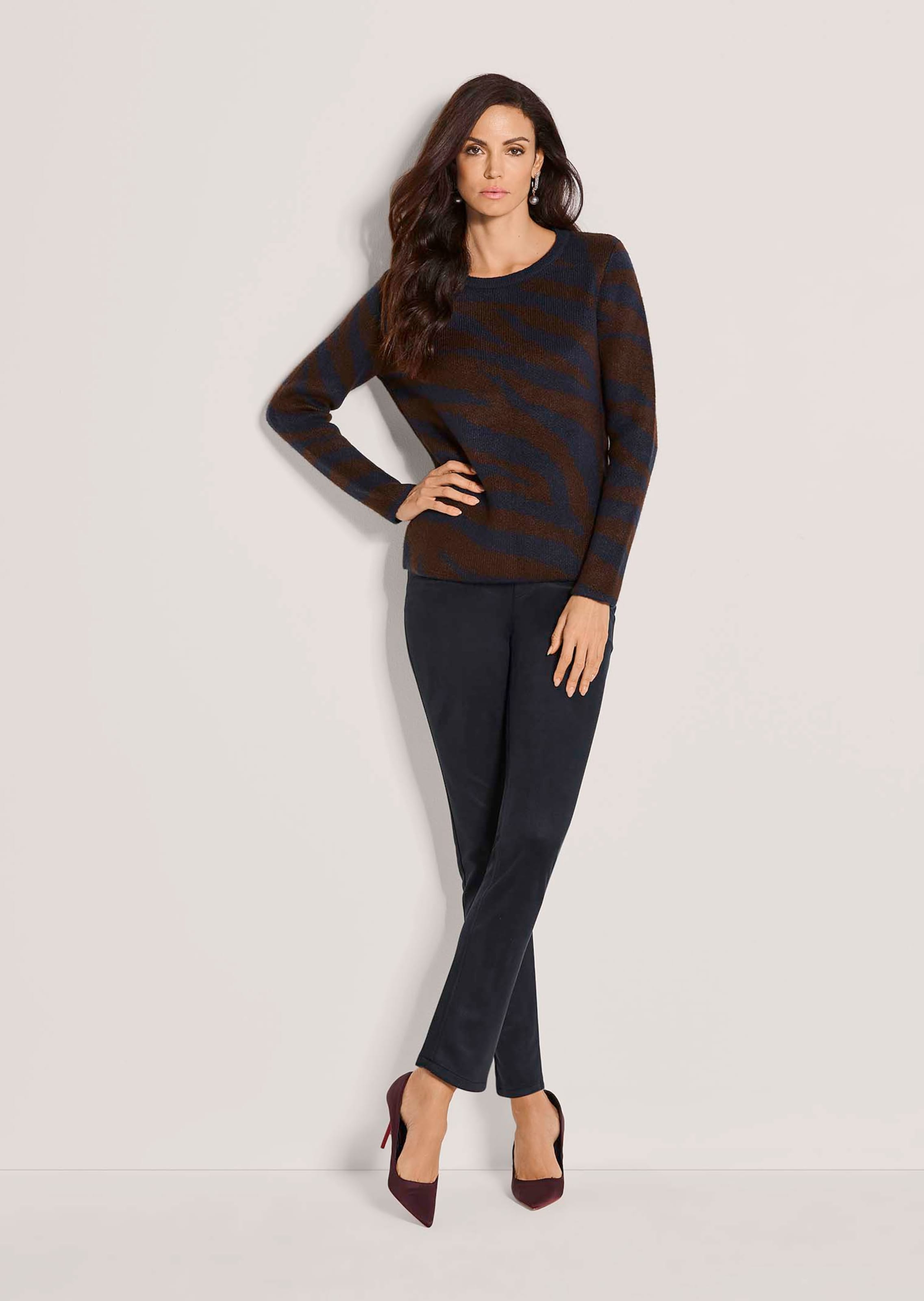 Pull avec motif zèbre à la mode thumbnail 3