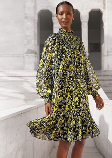Robe thumbnail 1