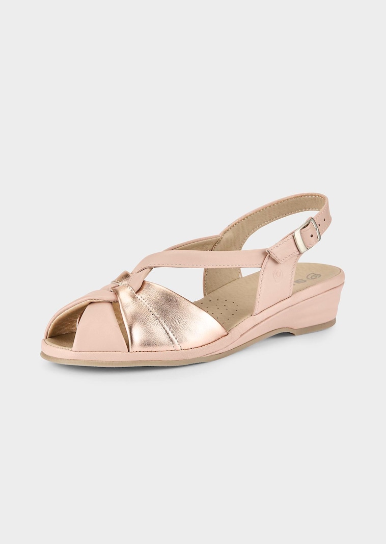 Sandales classiques en cuir doux, avec détails brillants