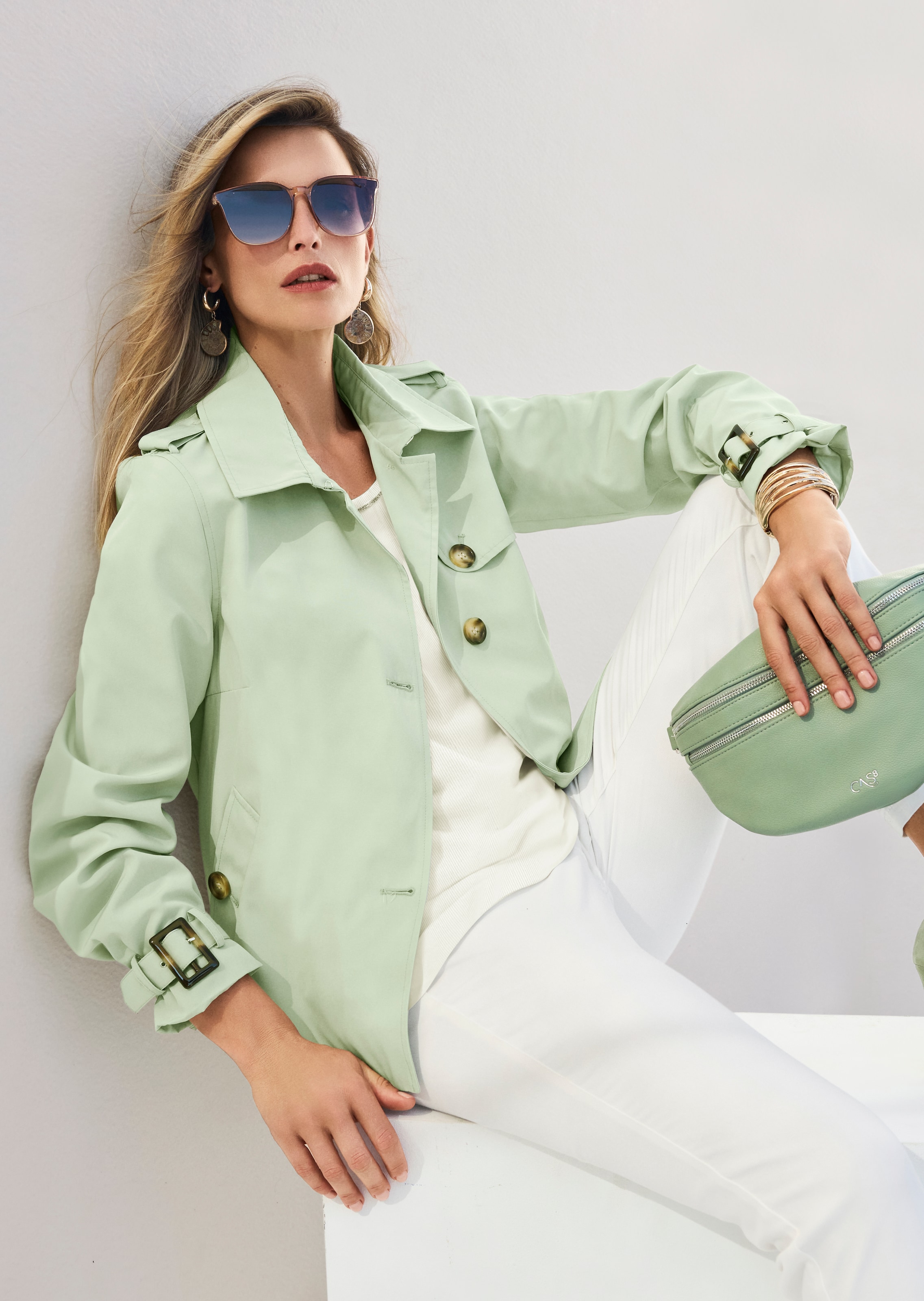 Short trench-style jacket