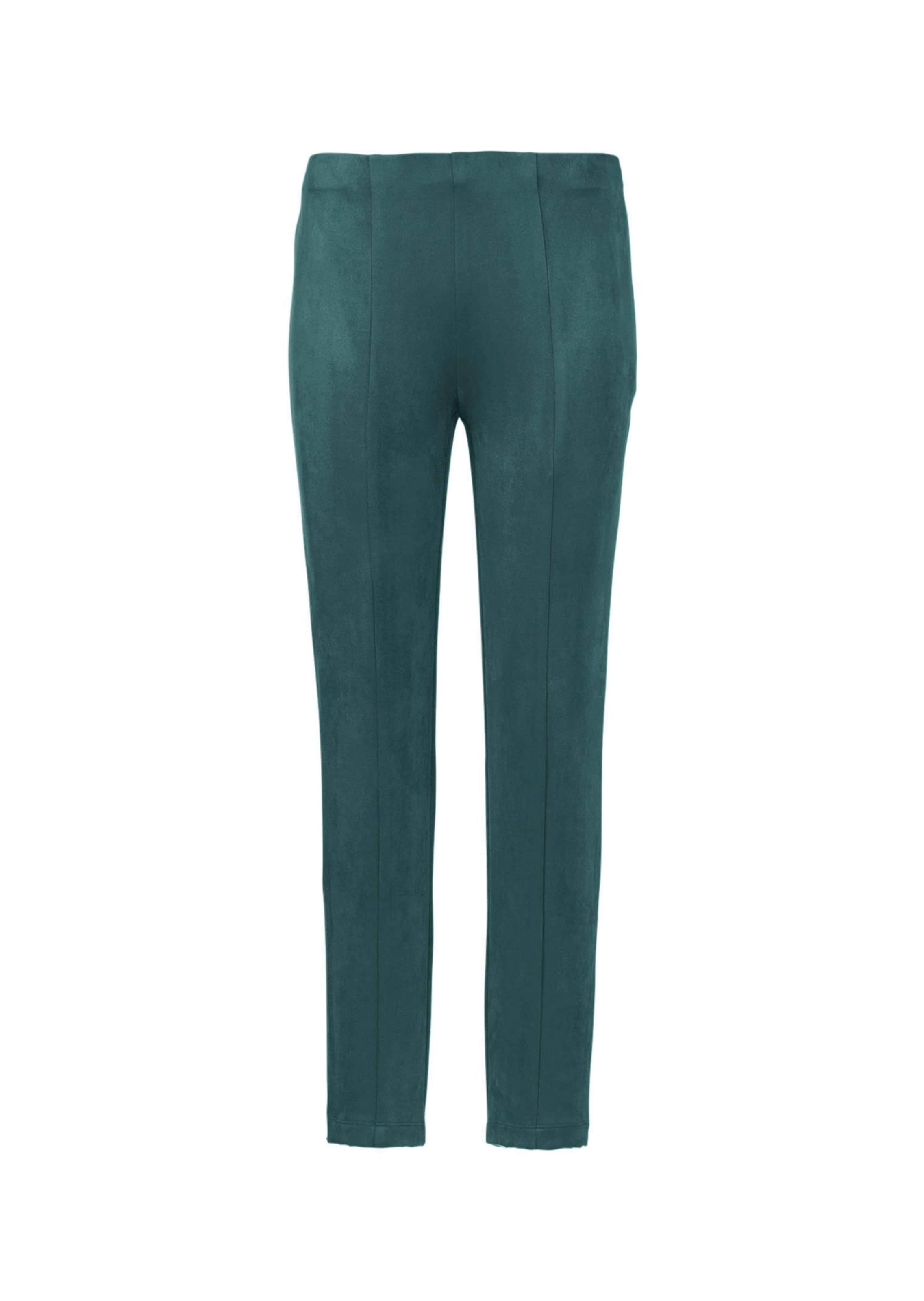 Modernit leggingsit trendikästä keinomokkaa