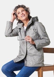Veste légère avec de nombreux détails thumbnail 4
