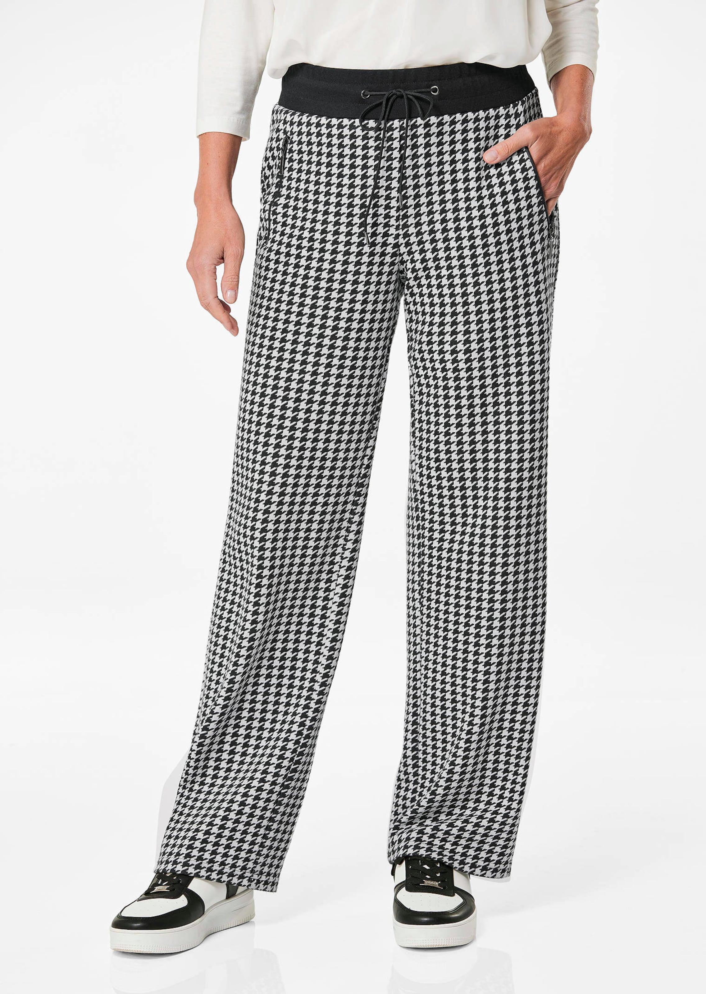 Jogpants met wijde pijpen
