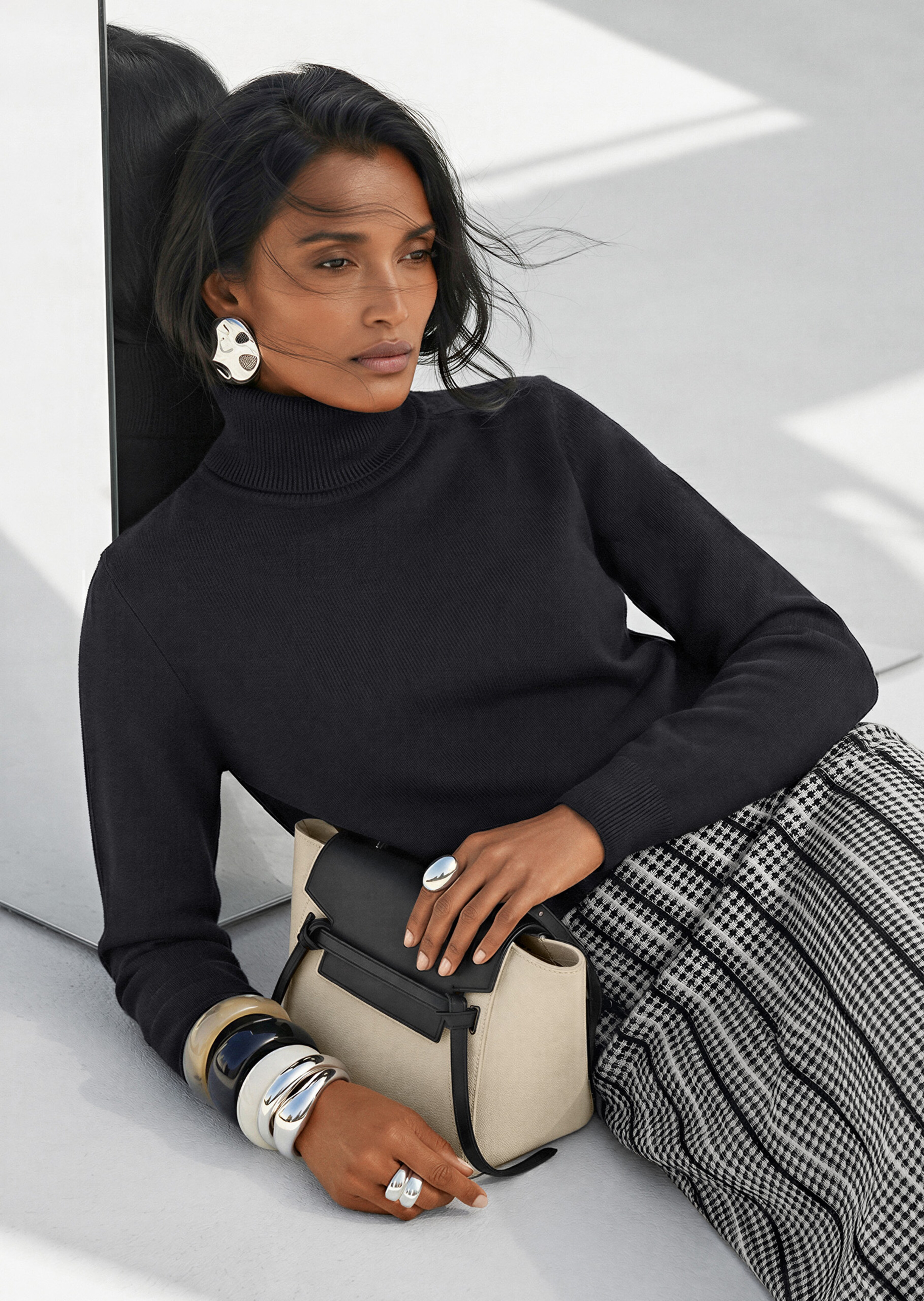 Pull en maille fine avec viscose et élasthanne