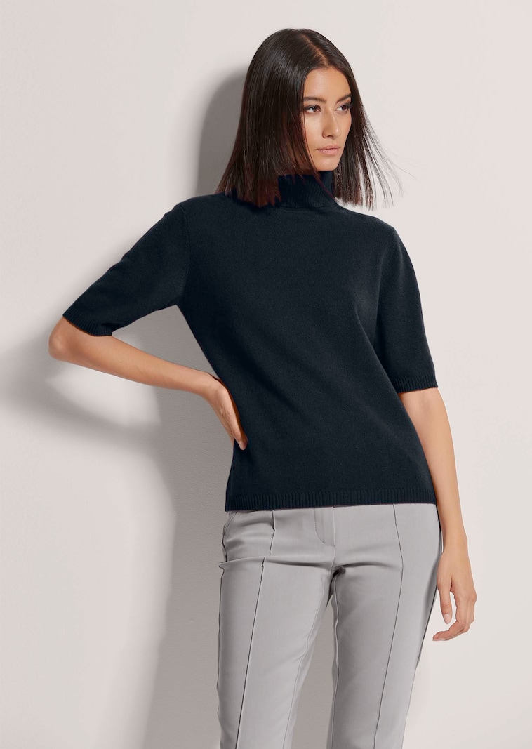Kaschmirpullover mit Rollkragen und Halbarm