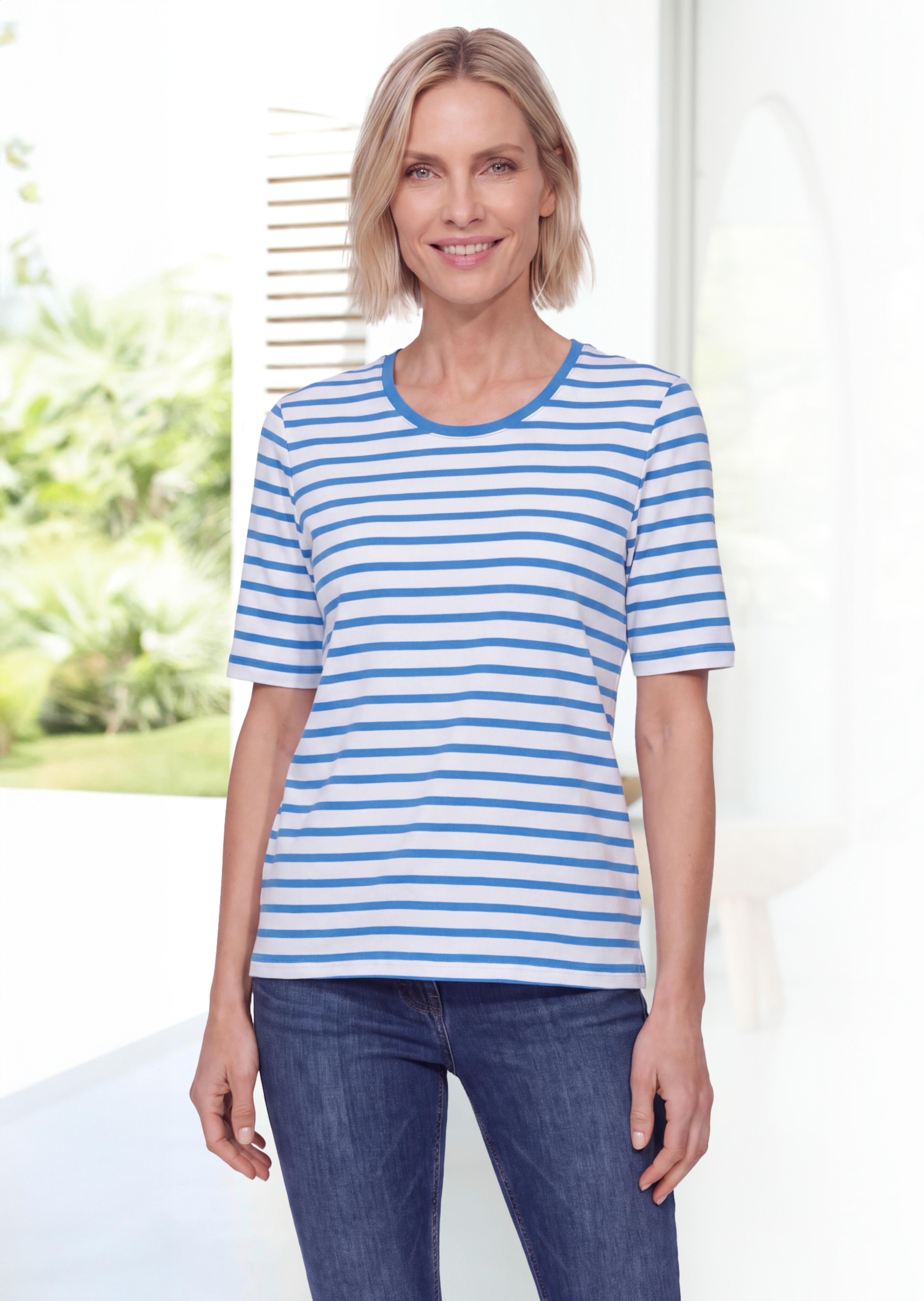 Striped top with short sleeves