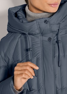 Sportive Daunen-Steppjacke mit Kapuze thumbnail 6