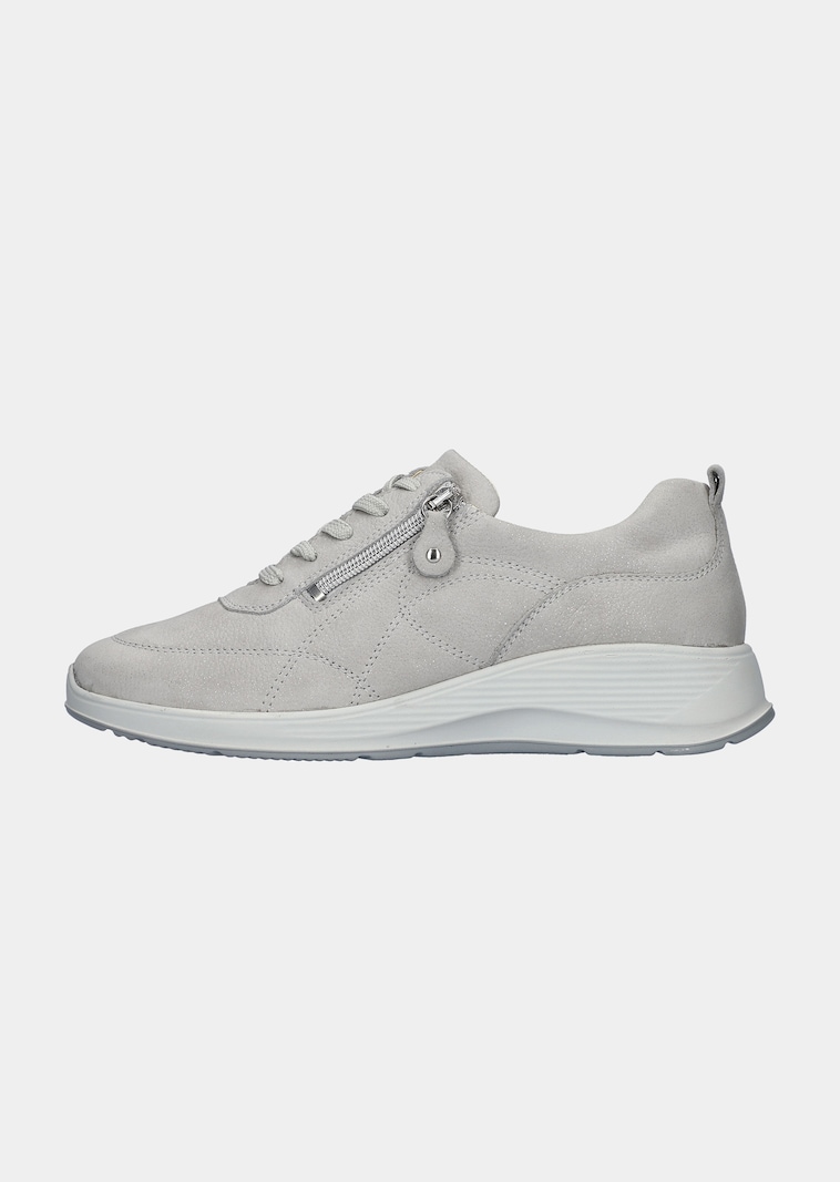 Sneaker mit zwei Reißverschlüssen