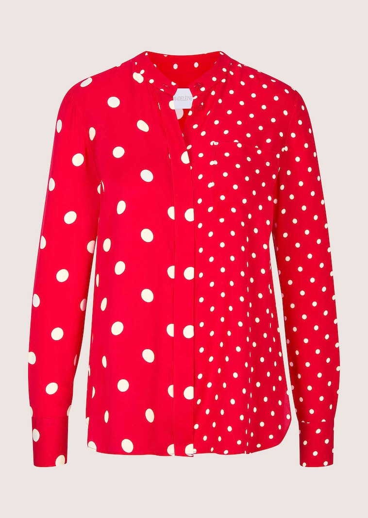 Bluse mit Punkten und langen Ärmeln