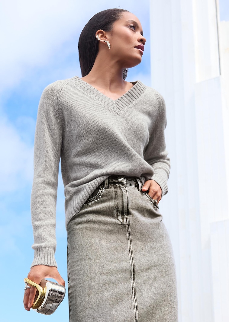 Pull en V avec cachemire et soie