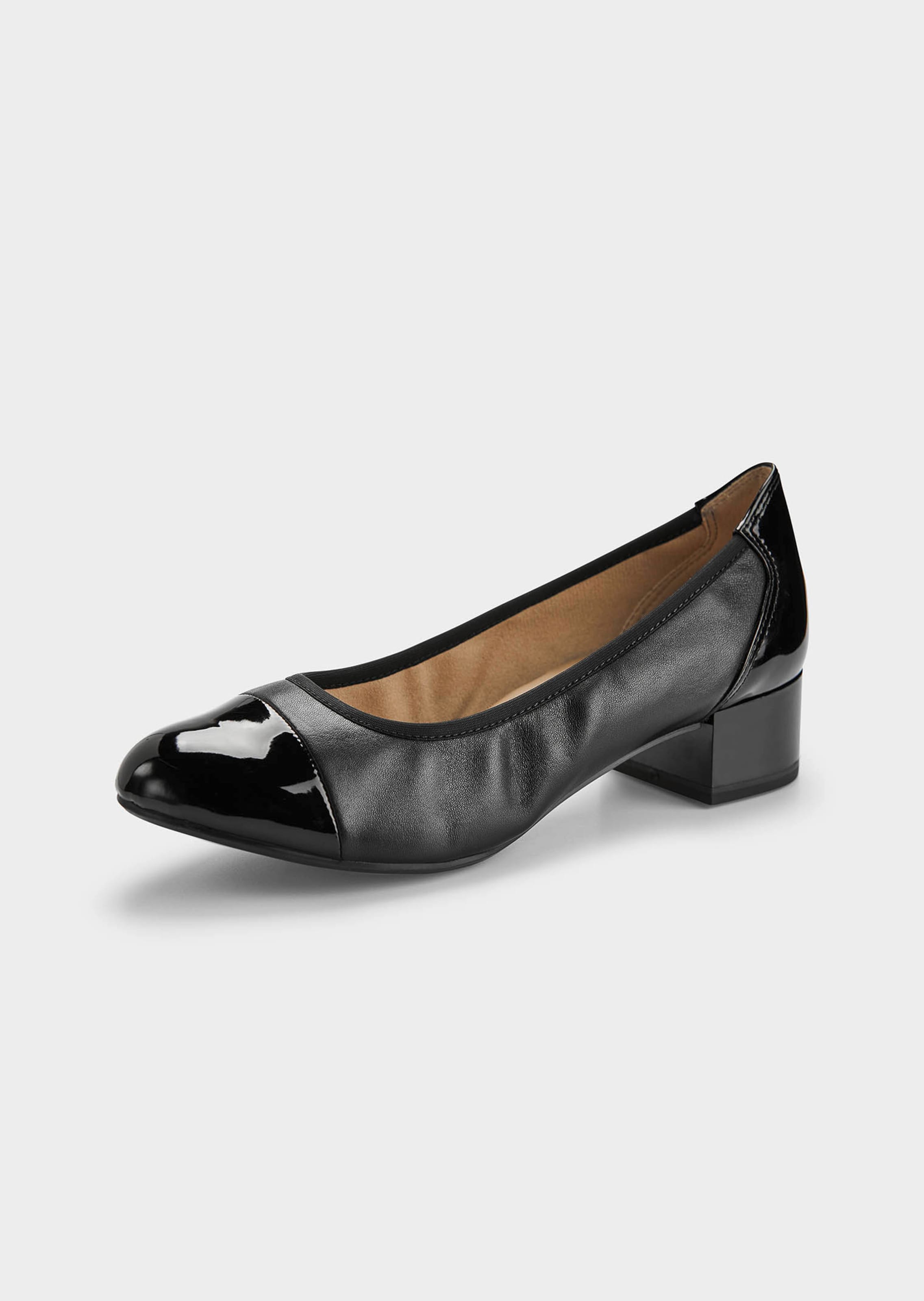 Pumps in klassischem Look