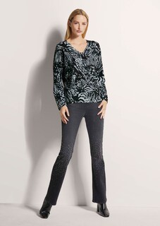 V-Pullover mit Unikat-Print thumbnail 3