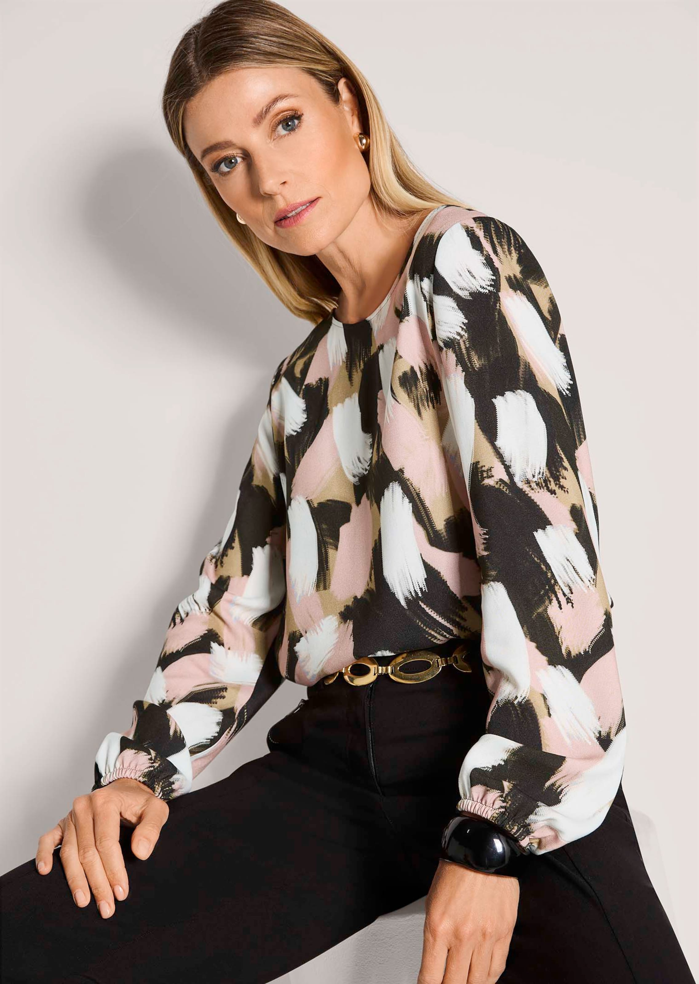 Bluse aus reiner Viskose