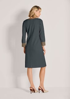 Robe thumbnail 4