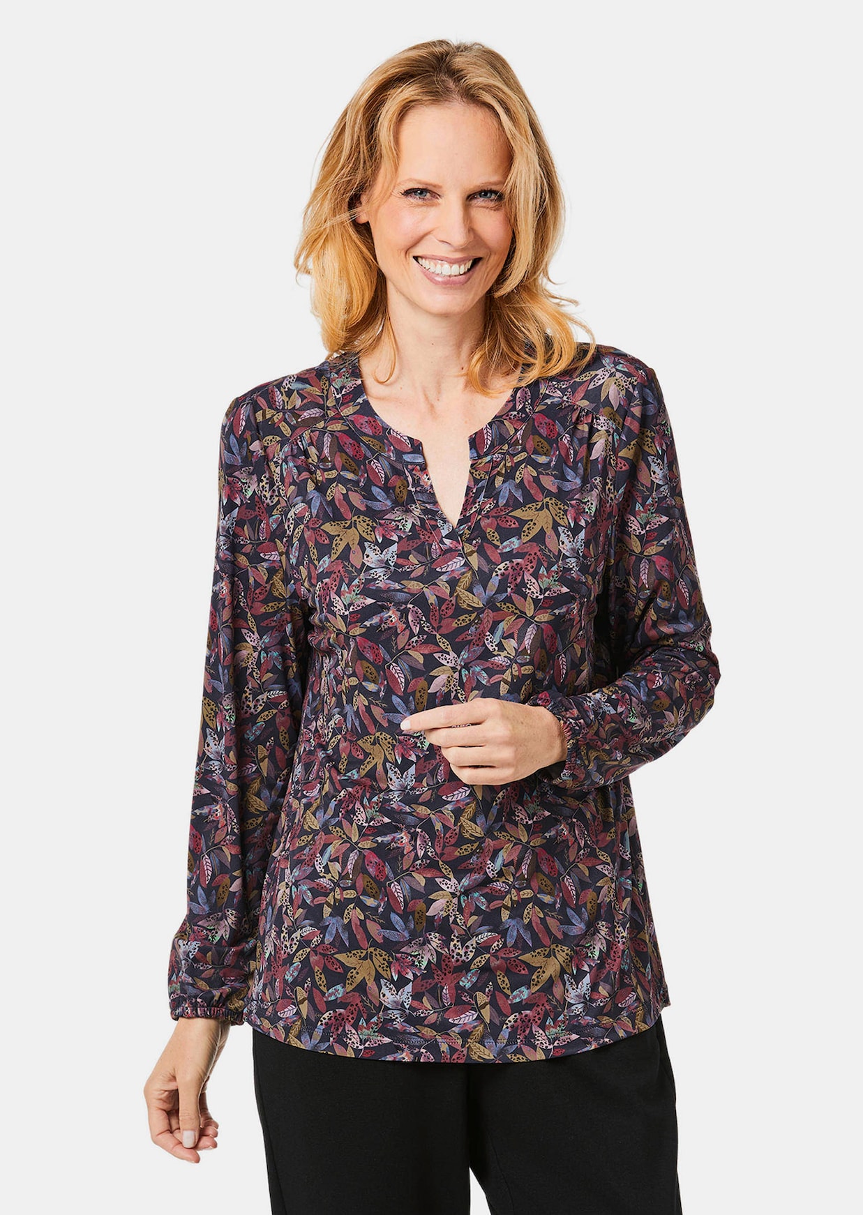 Blouseshirt in vrouwelijk model