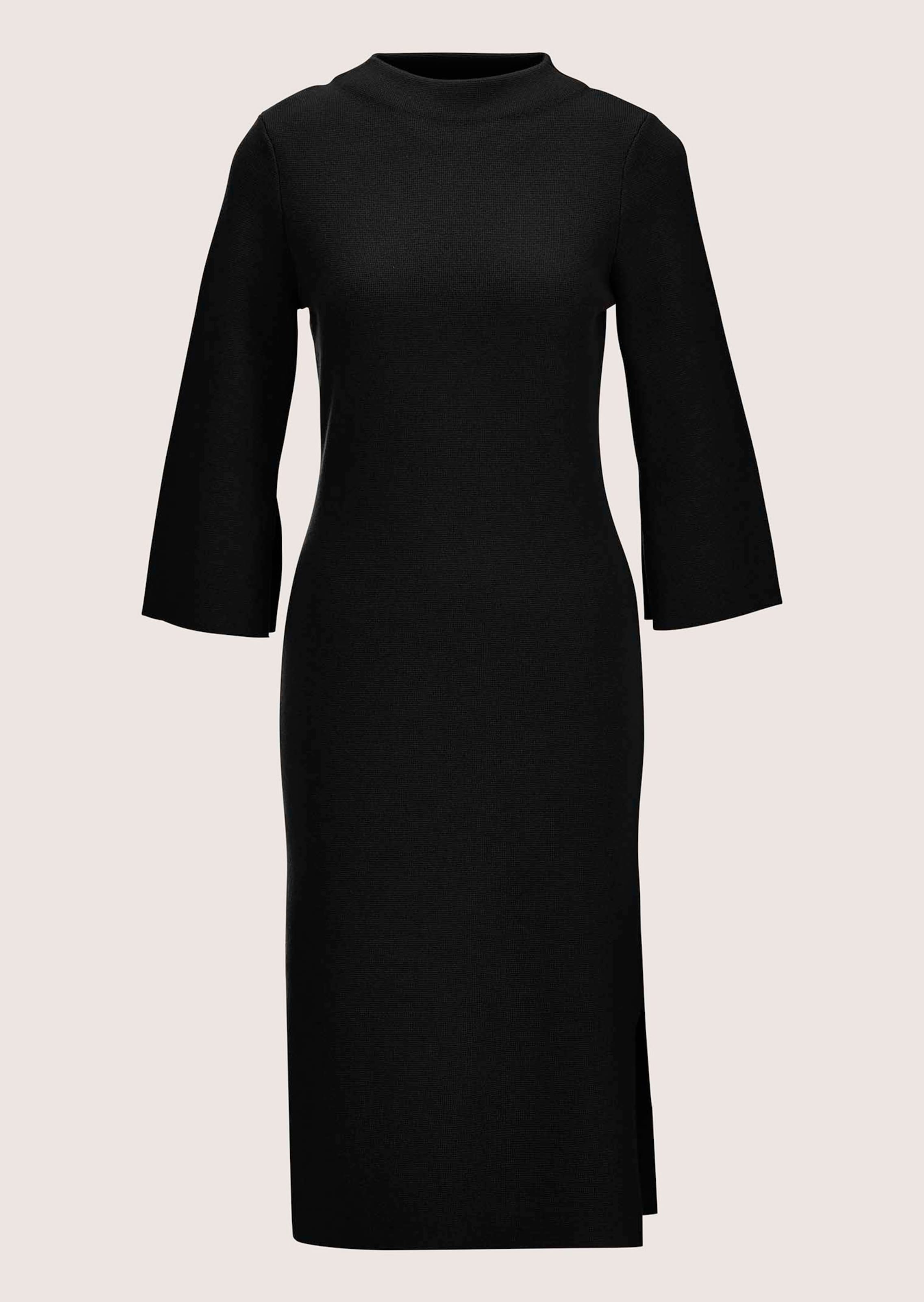 Strickkleid mit Stehkragen