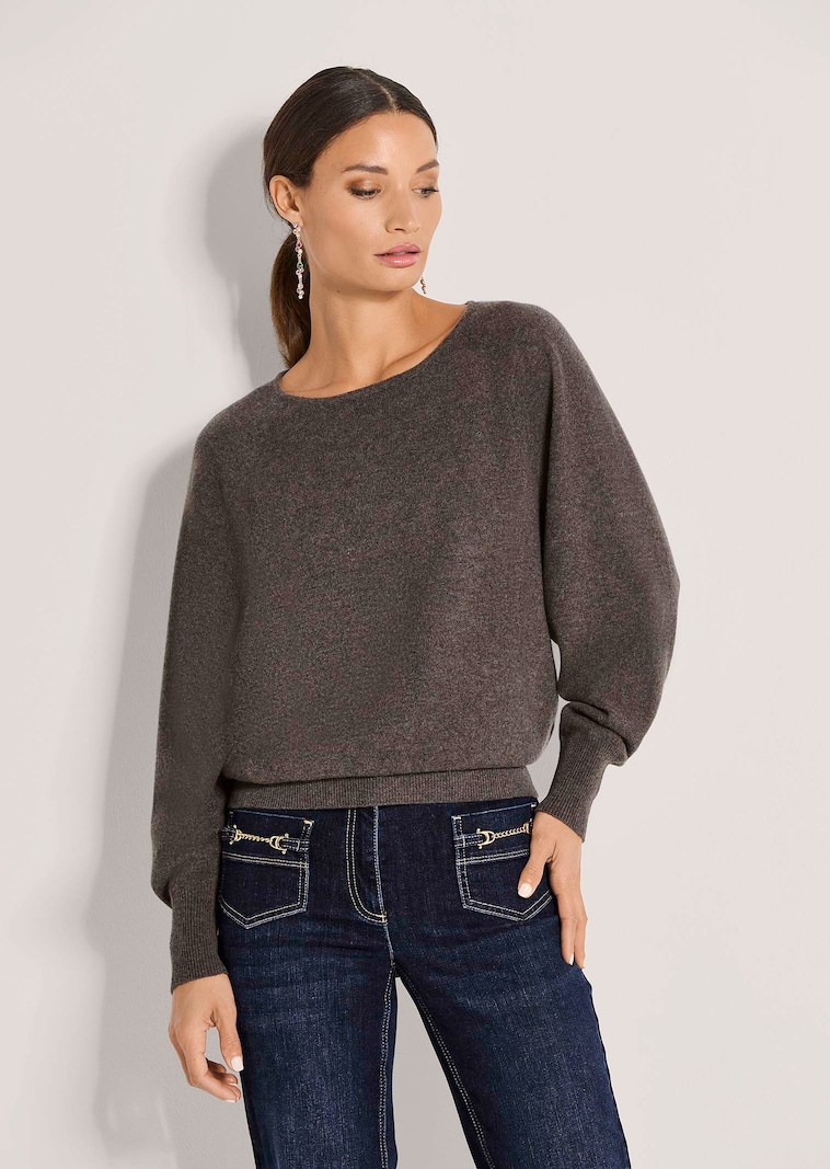 Kaschmirpullover mit Fledermausärmeln