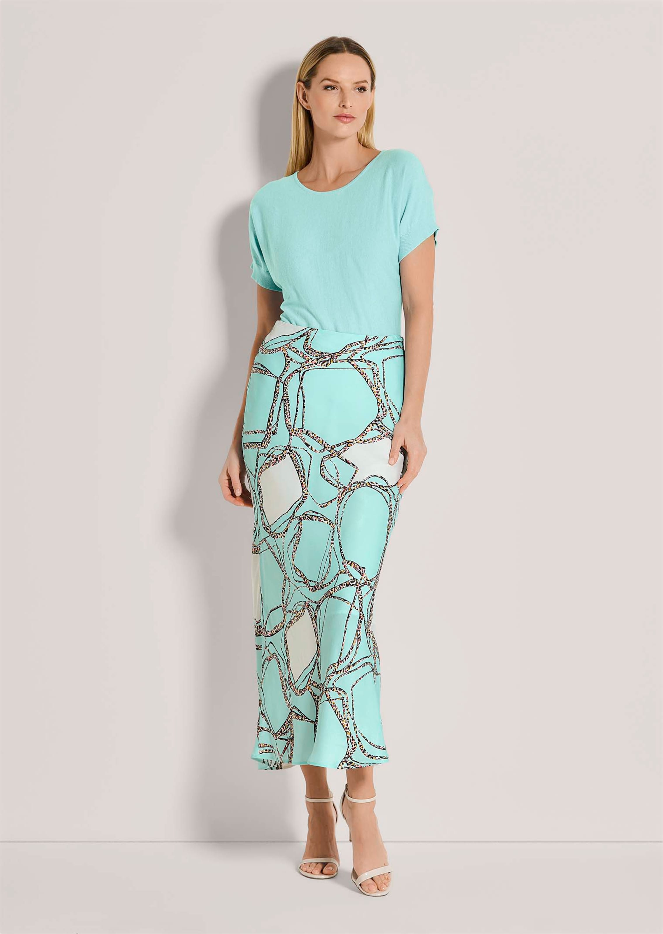 Skirt thumbnail 3