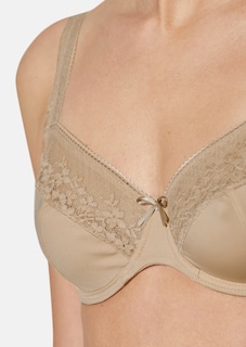 Underwired bra with elegant lace thumbnail 6