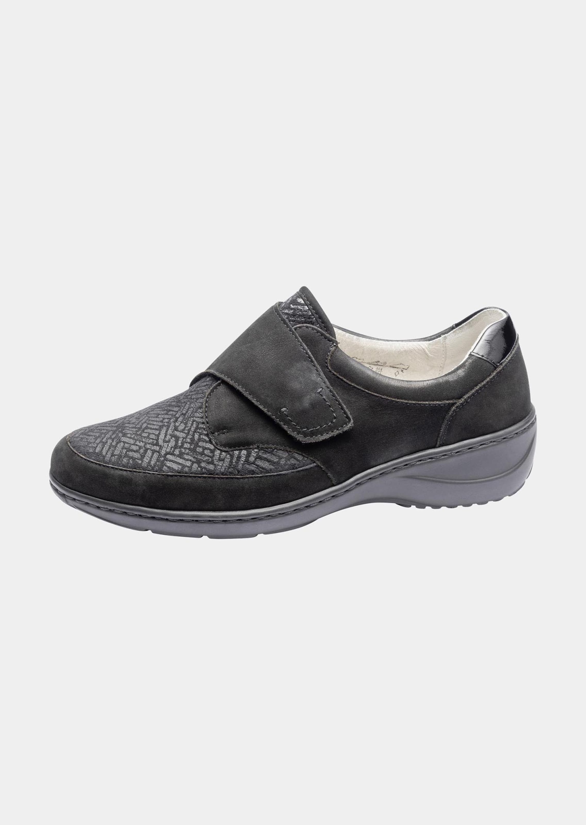 Halbschuhe mit breitem Klettverschluss