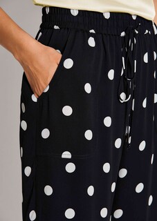 Pantalon à motif pois avec jambes larges thumbnail 6