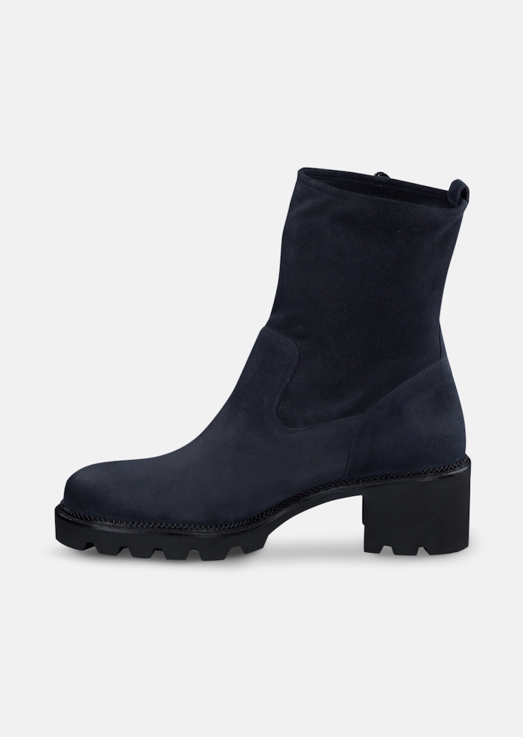 Stiefeletten mit profilierter Sohle