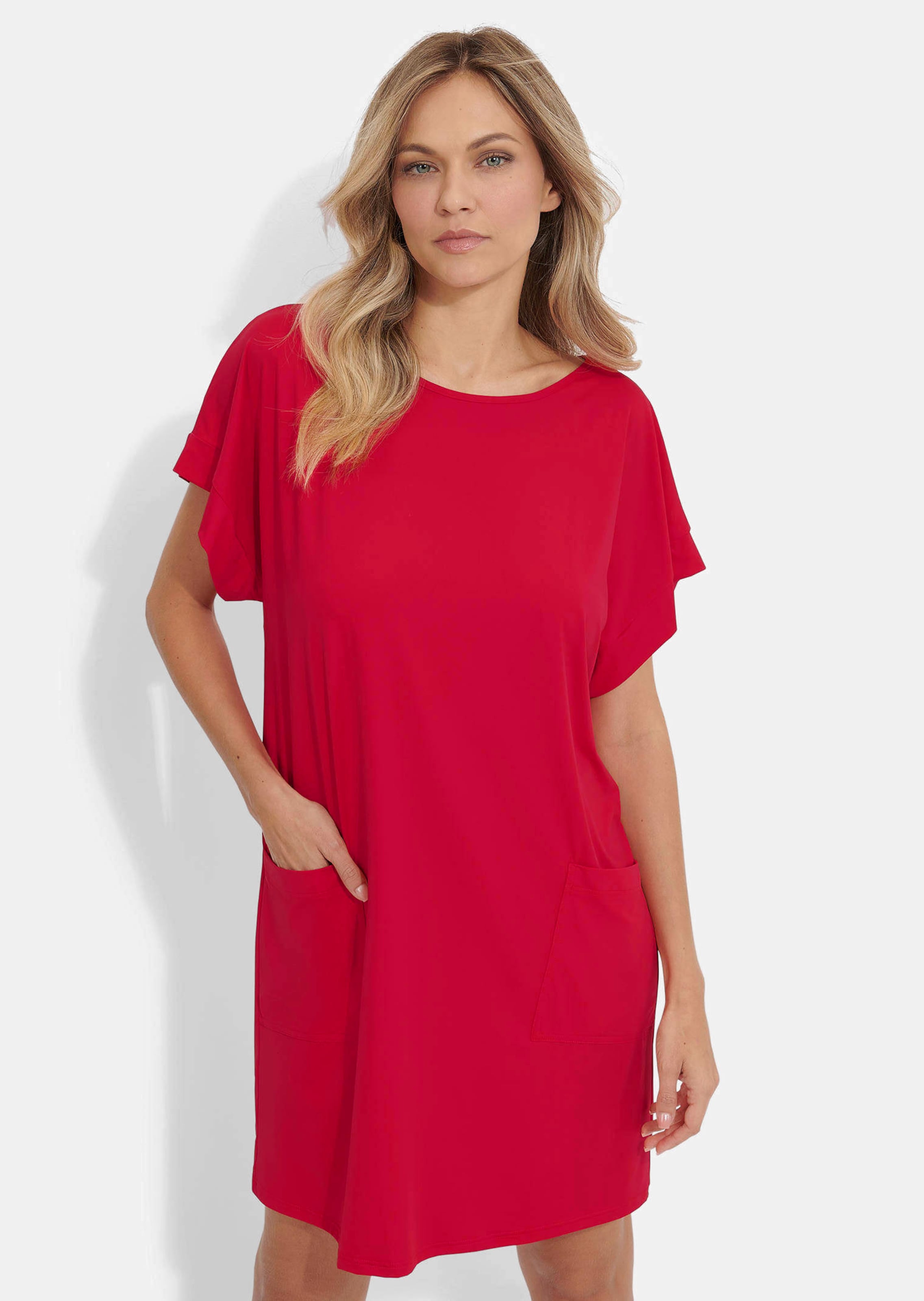 Strandkleid mit aufgesetzten Taschen