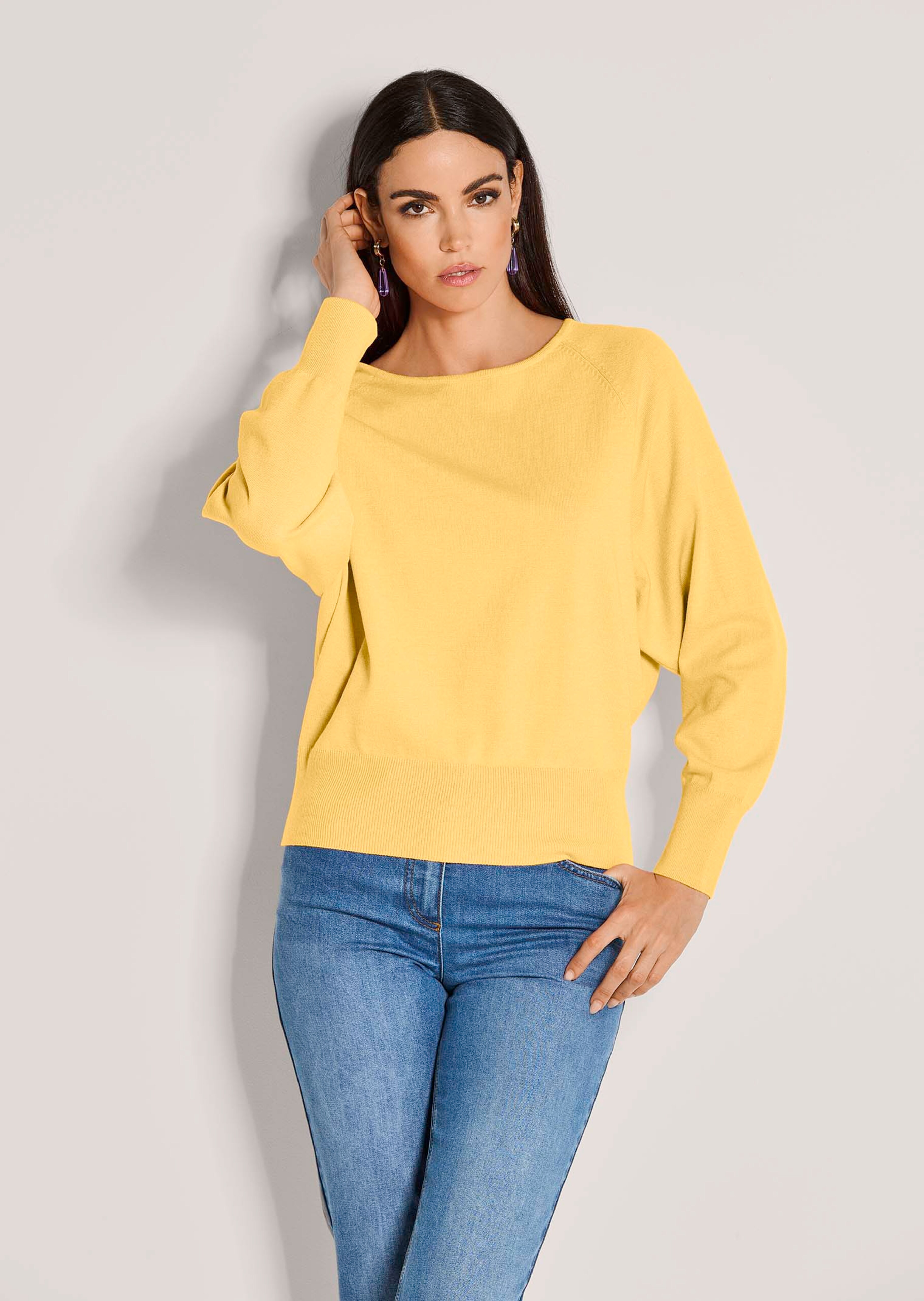Boat neck jumper