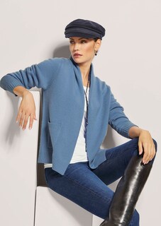 Strickjacke mit Schalkragen thumbnail 5