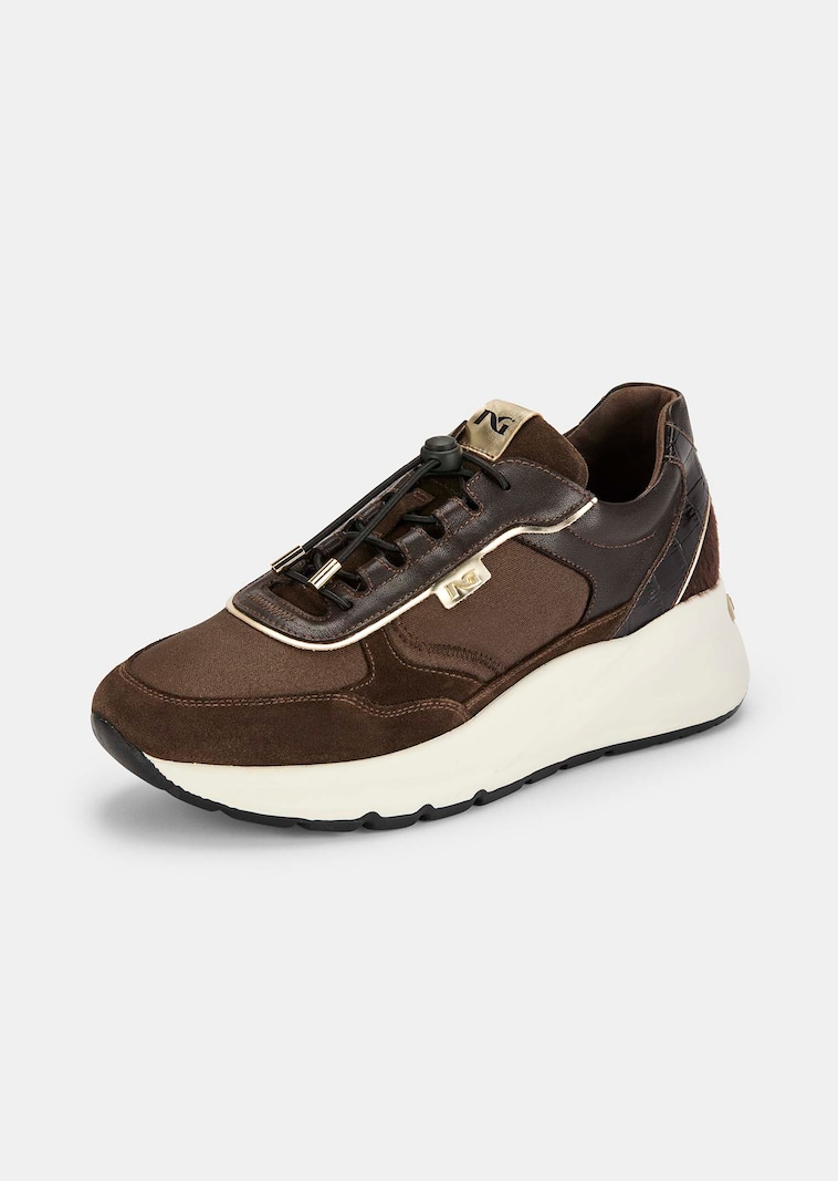 Sneaker mit Schnellschnürung