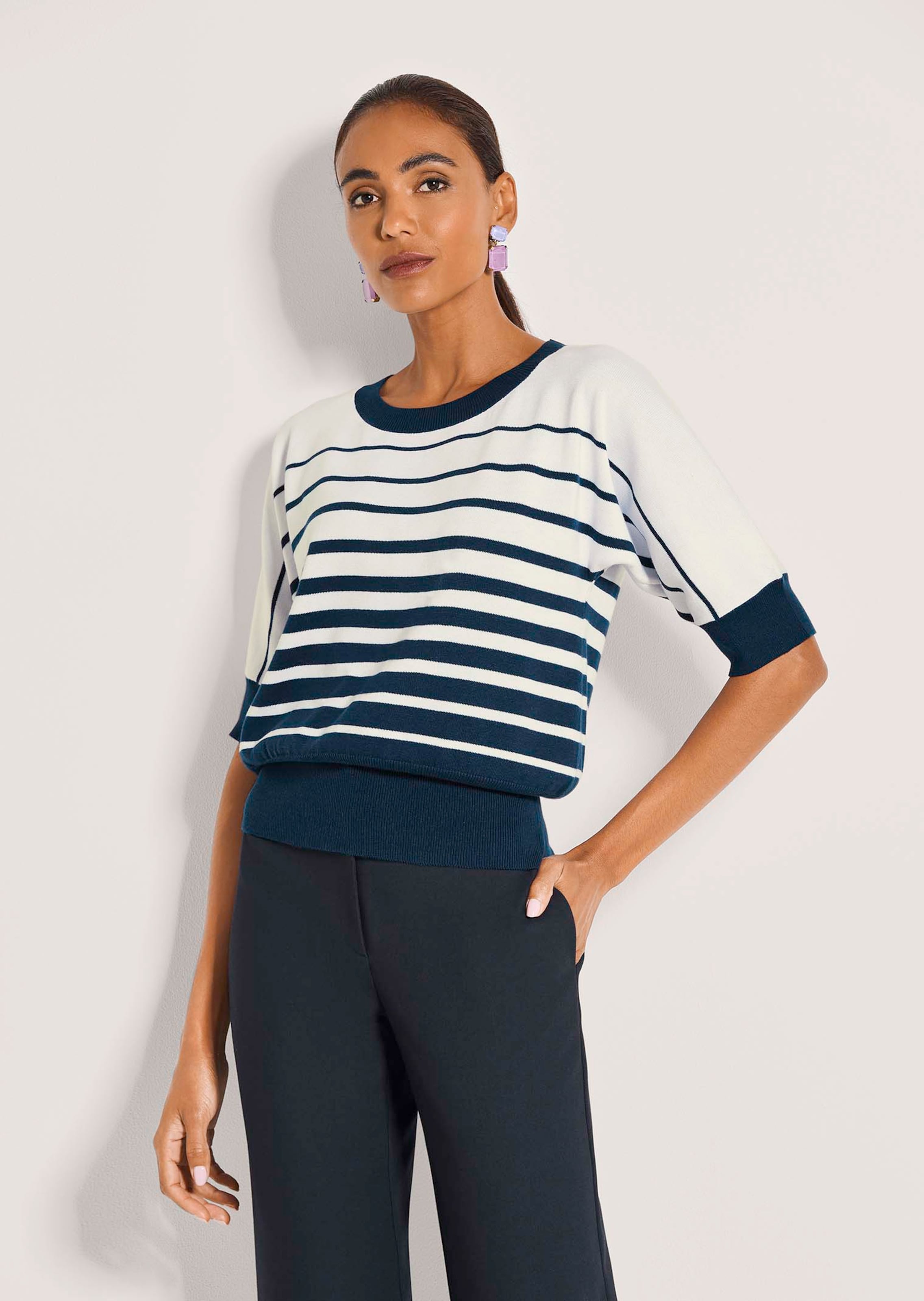 Pull. Pur coton